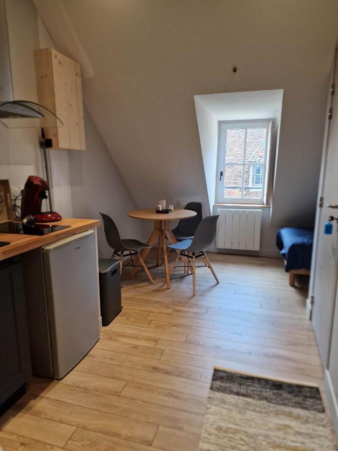 Appartement Au Coeur De Vezelay - Galerie 10 Kültér fotó